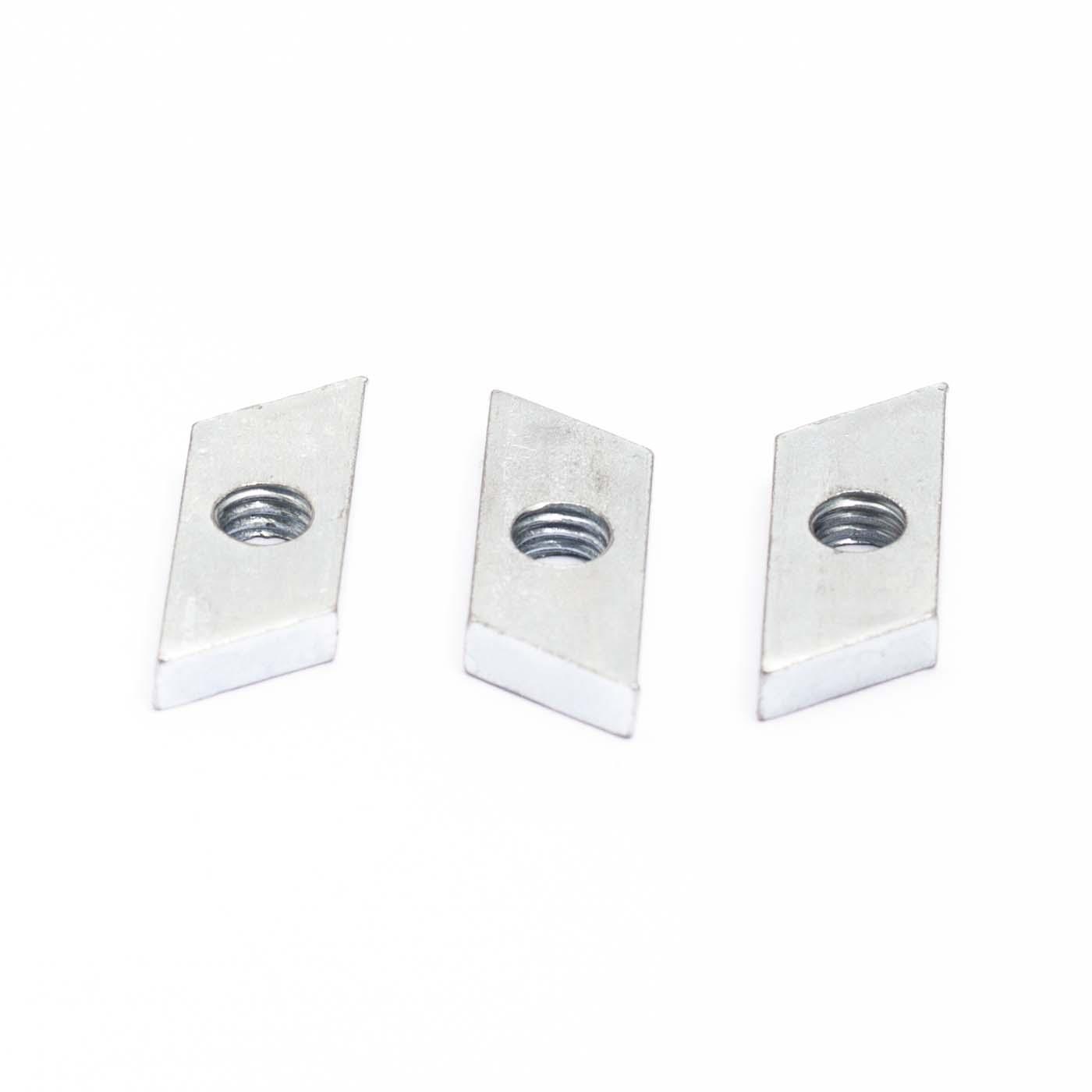 Gewindeplättchen schräg M5 (Rhombus), Stahl-verzinkt