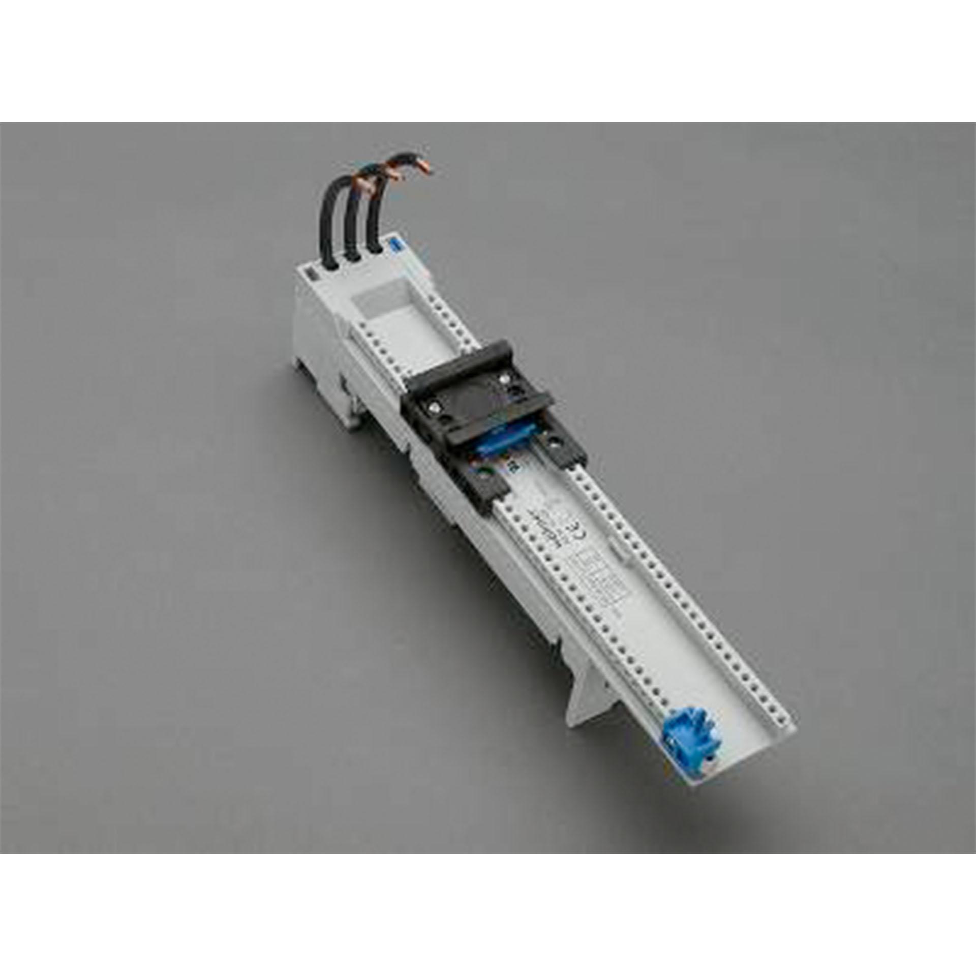 3P Sammelschienenadapter 32A,1T,mit abnehmbaren Oberteil, 45x200mm