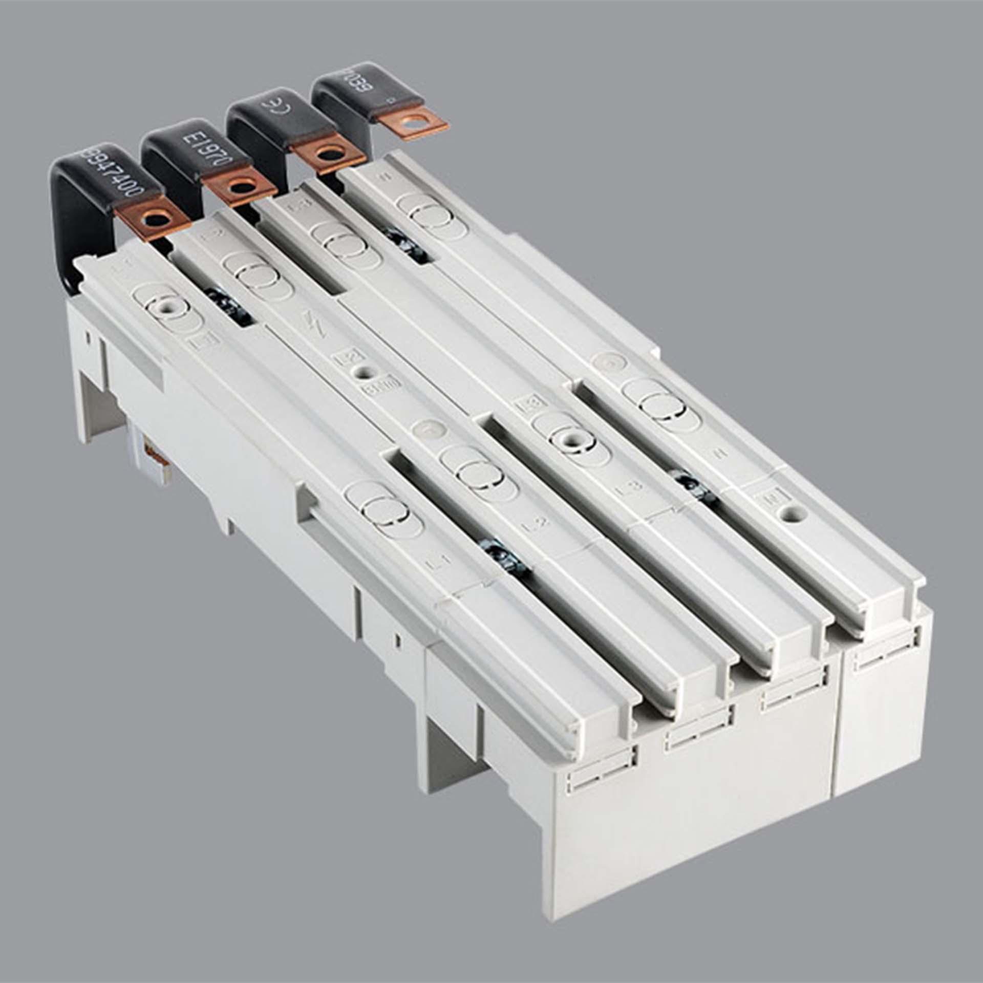 4P Sammelschienenadapter 160A, inkl. CU-Lasche, für ABB T1, XT1, NSXm160, Siemens 3VA10, 3VA11
