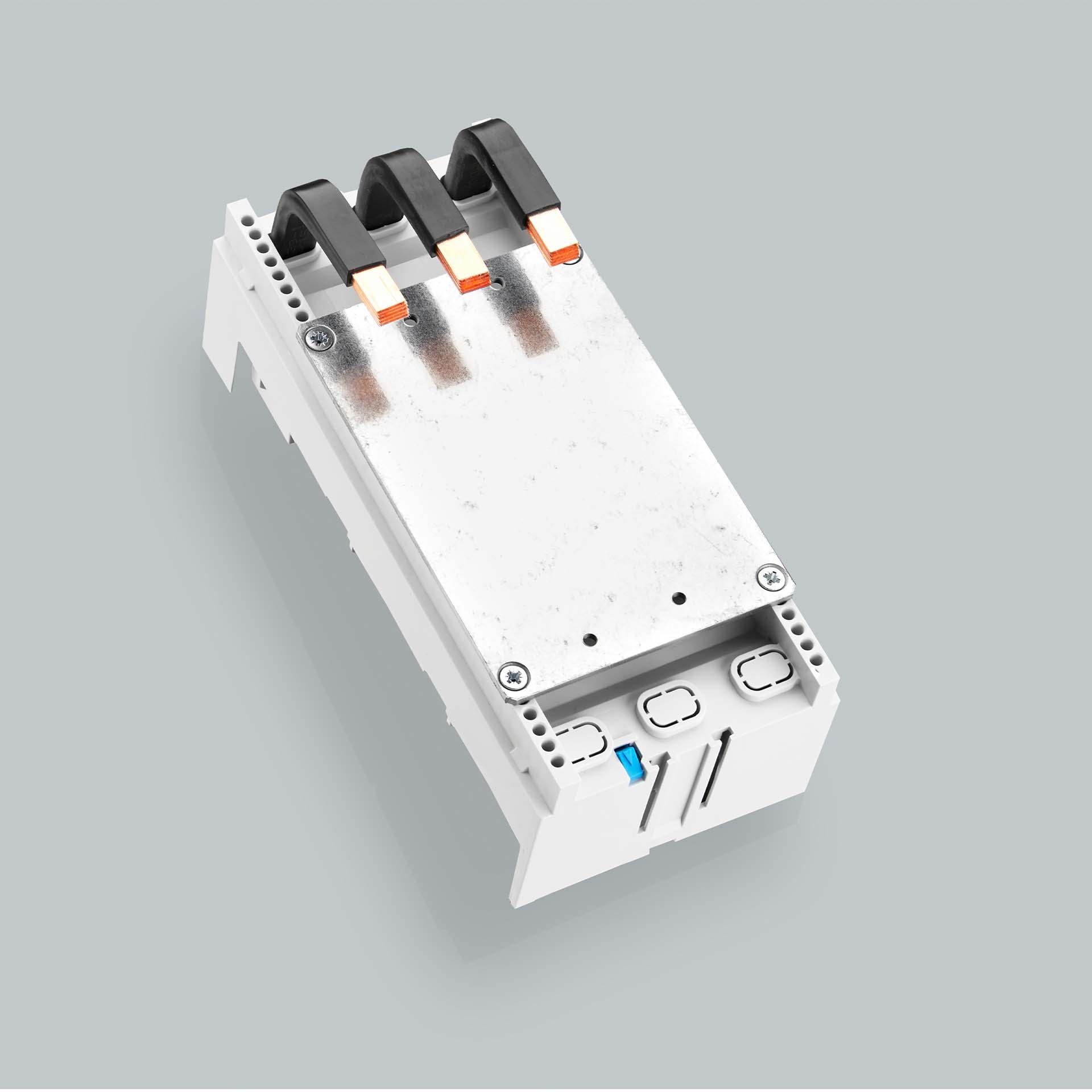 3P Sammelschienenadapter 160A, inkl. CU-Lasche, für Schneider Electric NSXm160, NG125,PowerPact B125