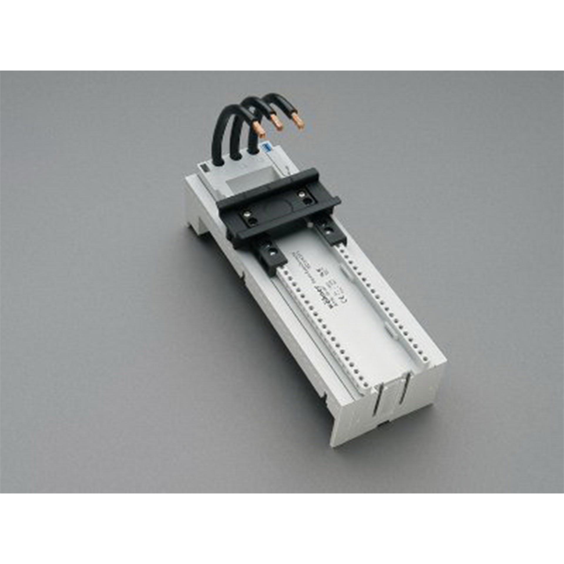 3P Sammelschienenadapter 63A, 1T, 72x200mm