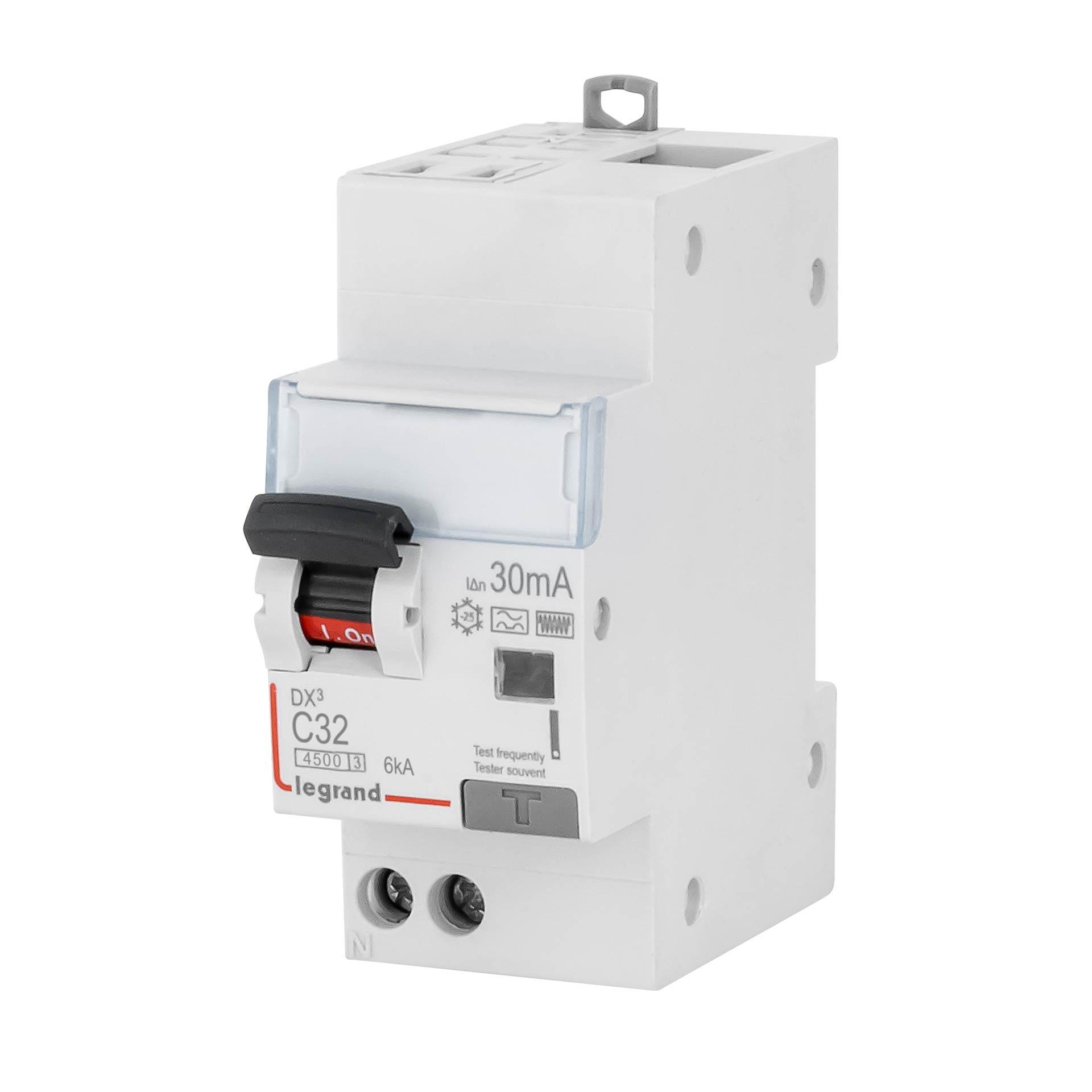 FI/LS Optimiert 1PN, Charakteristik C / 32A (0.03A), Typ F, 4.5kA, Steckanschluss *